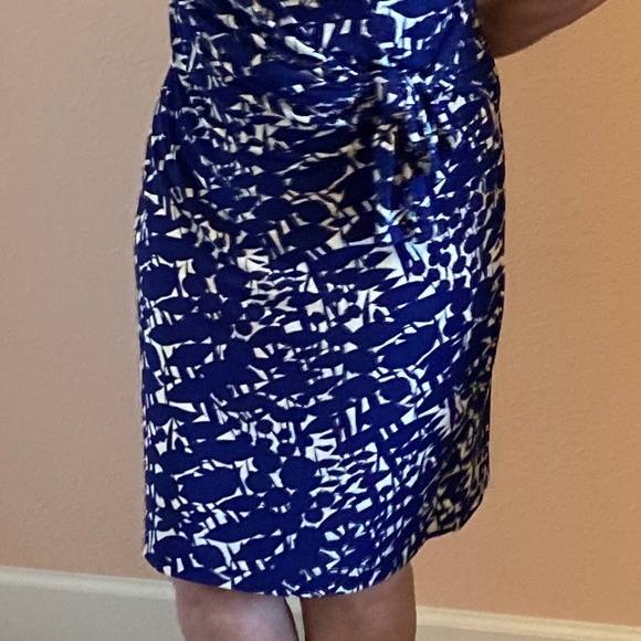 New York & Co. Faux Wrap Dress - Picture 4 of 14